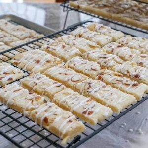 SR Almond Royale Signature Bar 120g