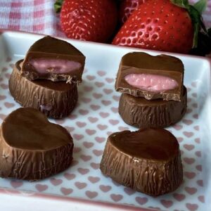 SR Strawberry Velvet Ganache (8 pcs)