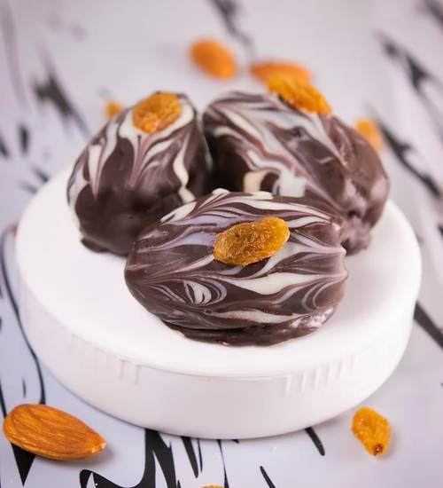SR Dates Almond Chocolate (1pc)